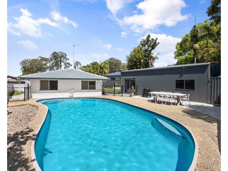 42 Forrest Avenue, Molendinar QLD 4214