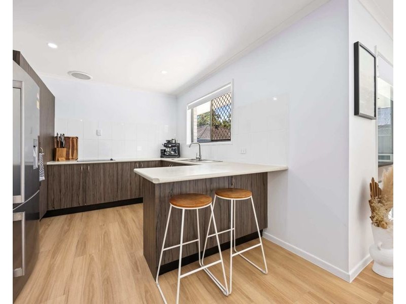 42 Forrest Avenue, Molendinar QLD 4214