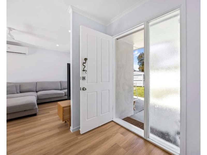 42 Forrest Avenue, Molendinar QLD 4214