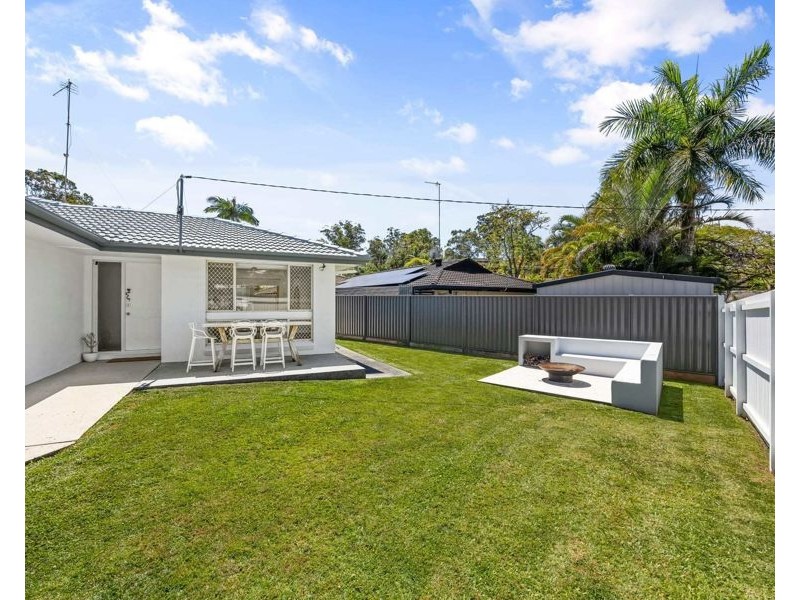 42 Forrest Avenue, Molendinar QLD 4214