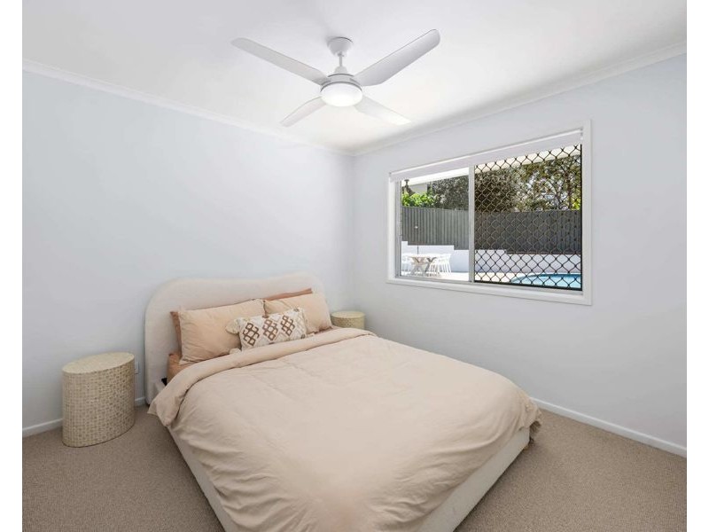 42 Forrest Avenue, Molendinar QLD 4214