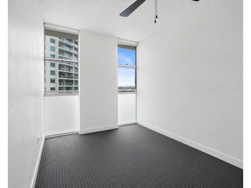 18/3 Old Burleigh Road, Surfers Paradise QLD 4217