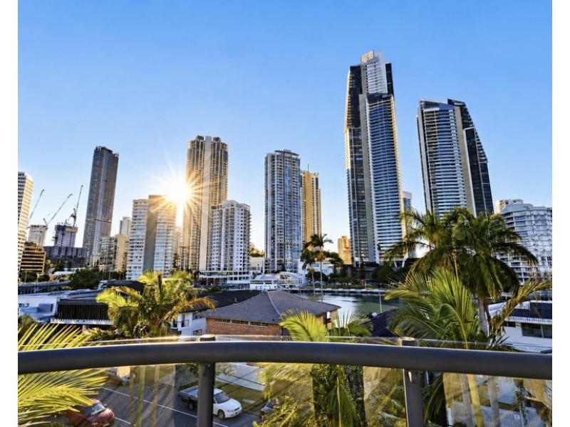 13/10-16 Tarcoola Crescent, Surfers Paradise QLD 4217