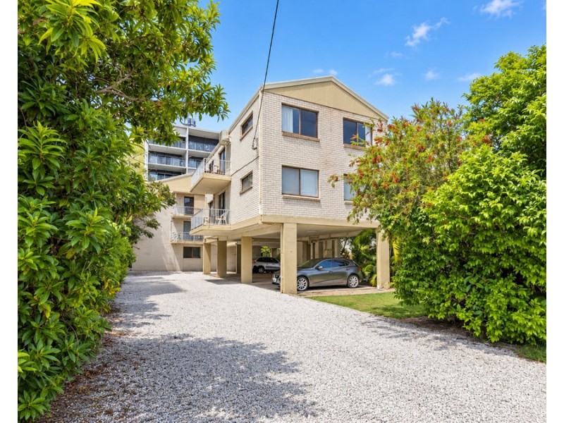 5/4 Baker Avenue, Labrador QLD 4215