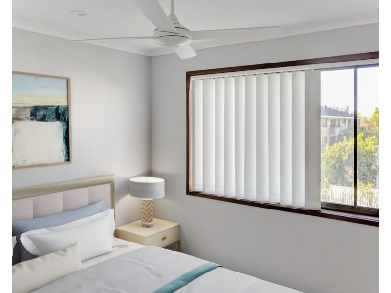 5/4 Baker Avenue, Labrador QLD 4215