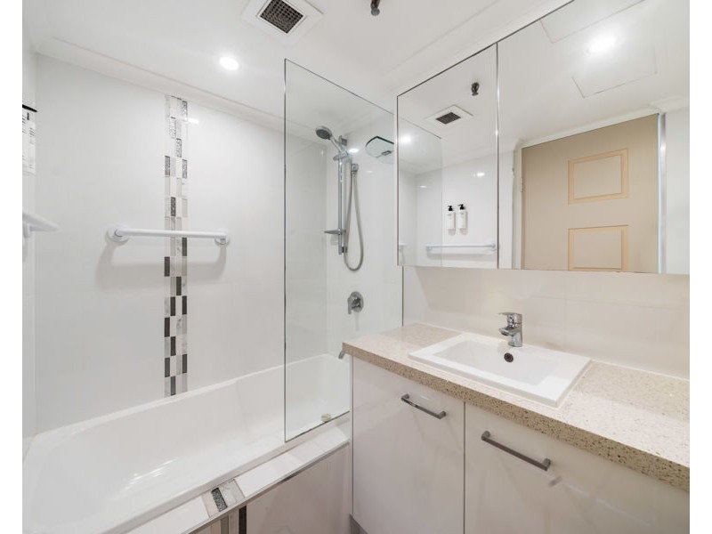 30G/1 Albert Avenue, Broadbeach QLD 4218