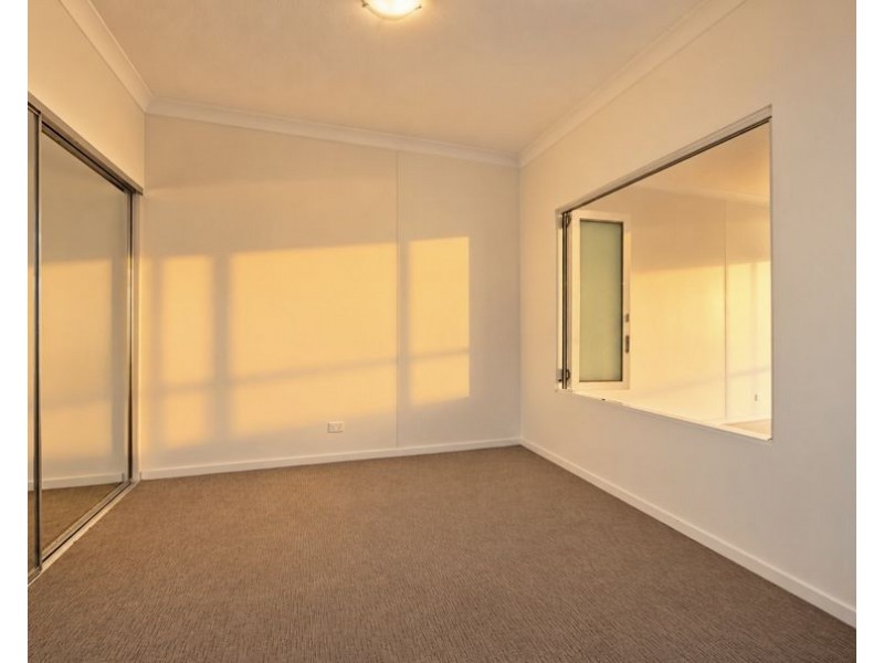 1811/25 East Quay Drive, Biggera Waters QLD 4216