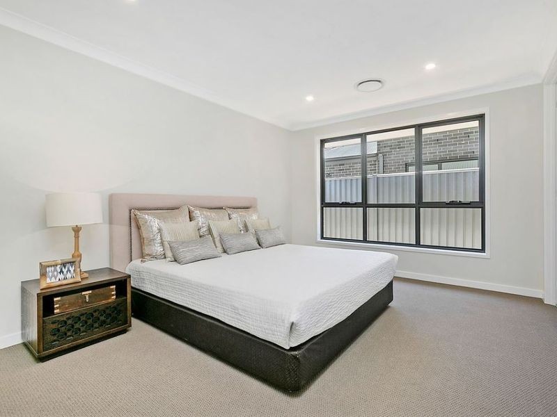 21 Hodgson Street, Oran Park NSW 2570