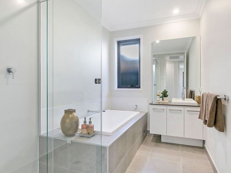 21 Hodgson Street, Oran Park NSW 2570