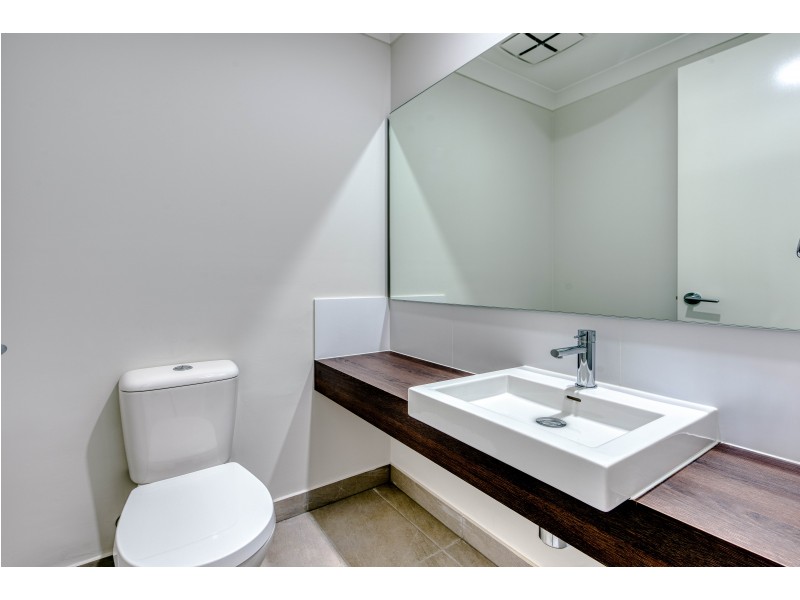 5 Bielski Crescent, Oran Park NSW 2570