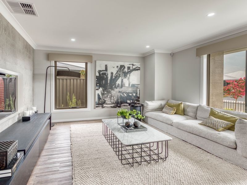 10 Myer Way, Oran Park NSW 2570