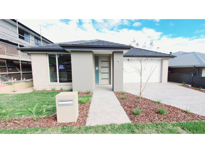 4125 Leppington House Drive, Denham Court NSW 2565