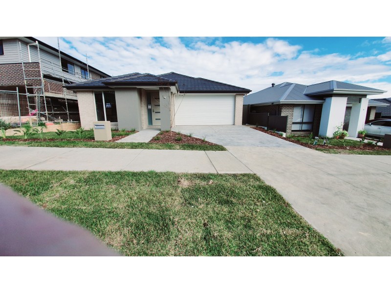 4125 Leppington House Drive, Denham Court NSW 2565