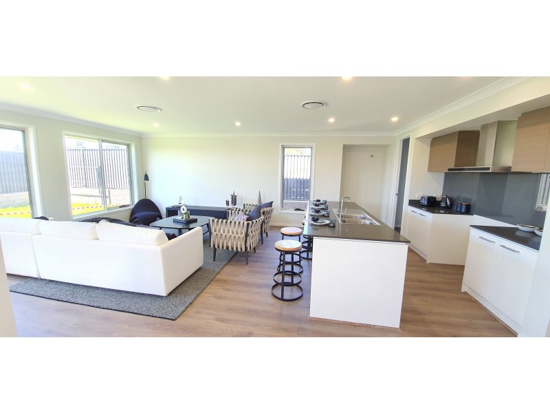 13 Delbridge Road, Oran Park NSW 2570