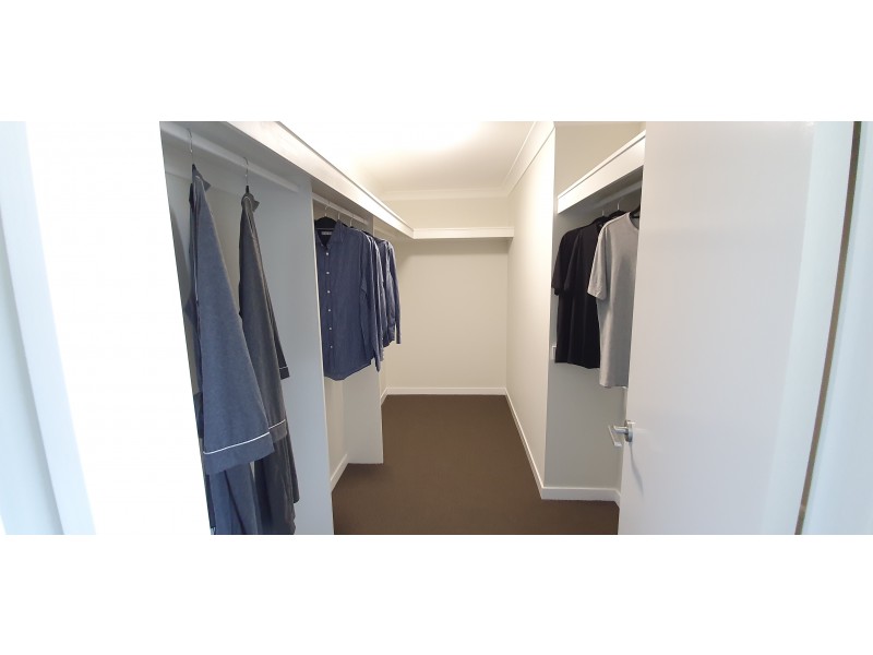 13 Delbridge Road, Oran Park NSW 2570