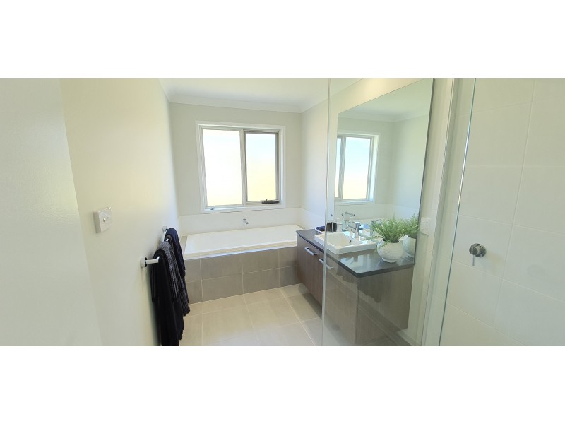 13 Delbridge Road, Oran Park NSW 2570