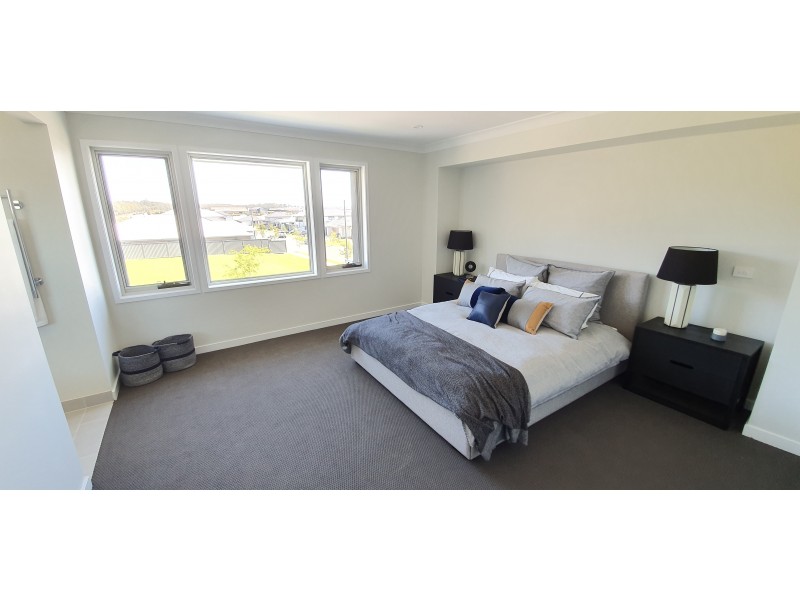 13 Delbridge Road, Oran Park NSW 2570