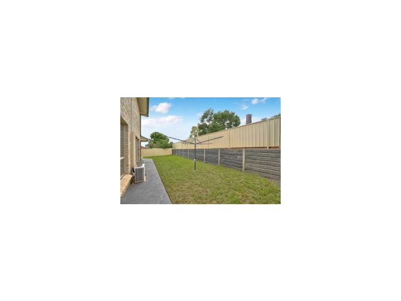 35 The Cascades, Mount Annan NSW 2567