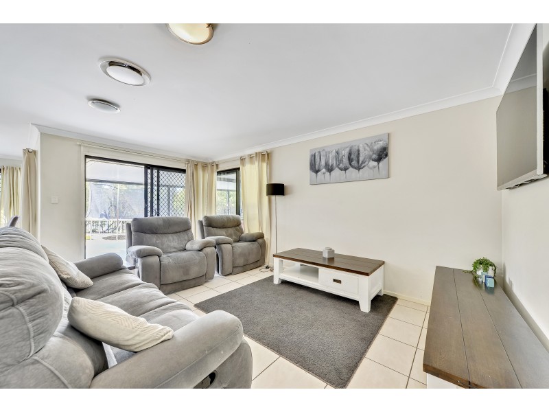 2-4 Hilltop Crescent, Jimboomba QLD 4280