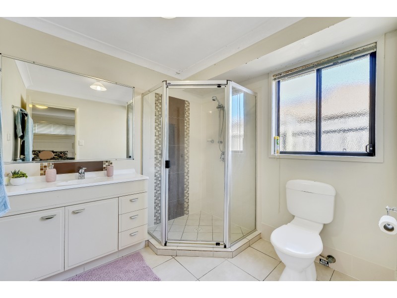 2-4 Hilltop Crescent, Jimboomba QLD 4280