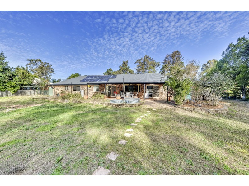 36 Serengetti Drive, Munruben QLD 4125