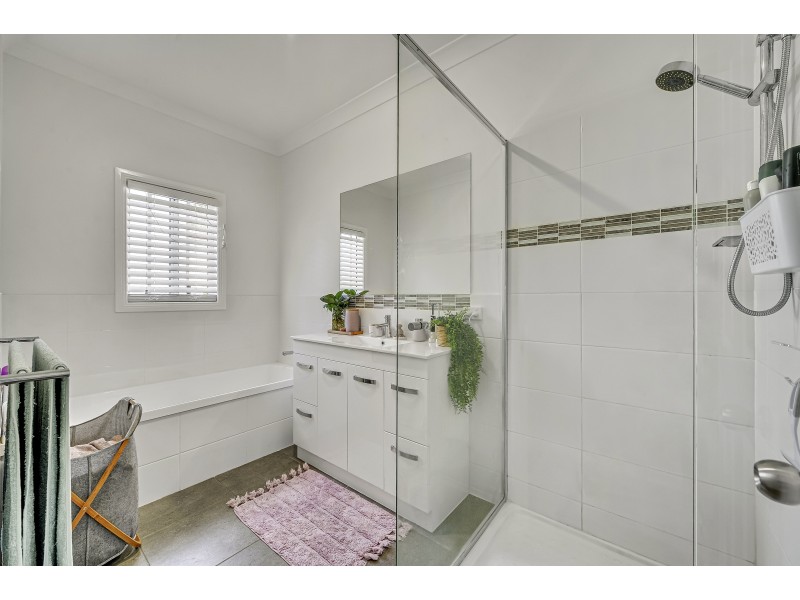 26 Spring Street, Jimboomba QLD 4280