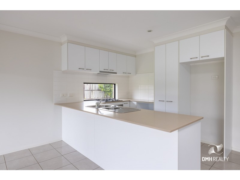 1 Pinehill Street, Yarrabilba QLD 4207