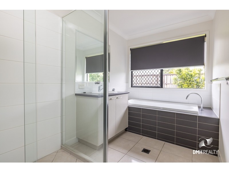 1 Pinehill Street, Yarrabilba QLD 4207