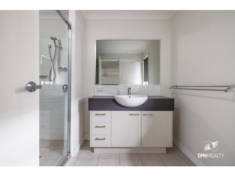 1 Pinehill Street, Yarrabilba QLD 4207