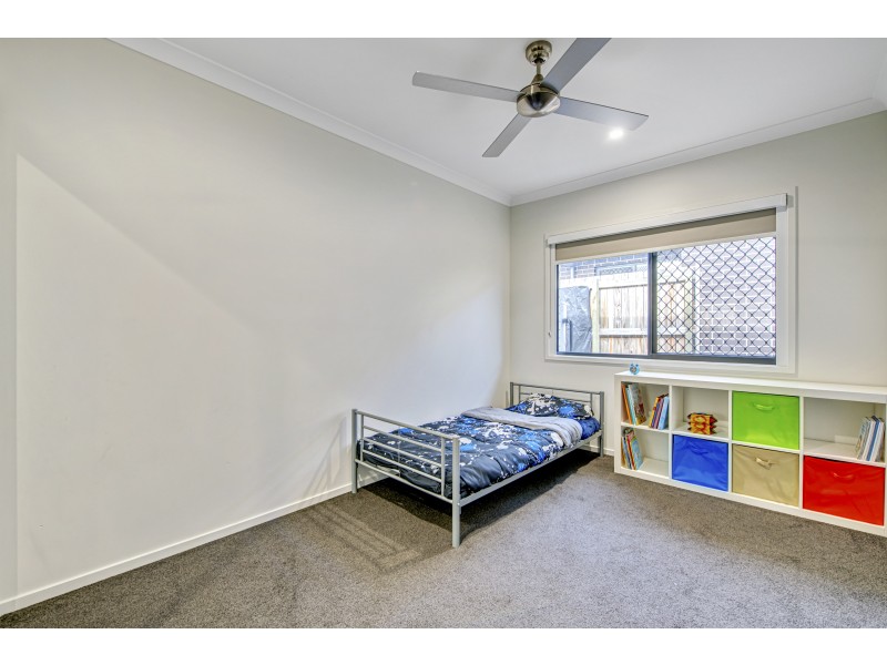 94 Steamer Way, Spring Mountain QLD 4124