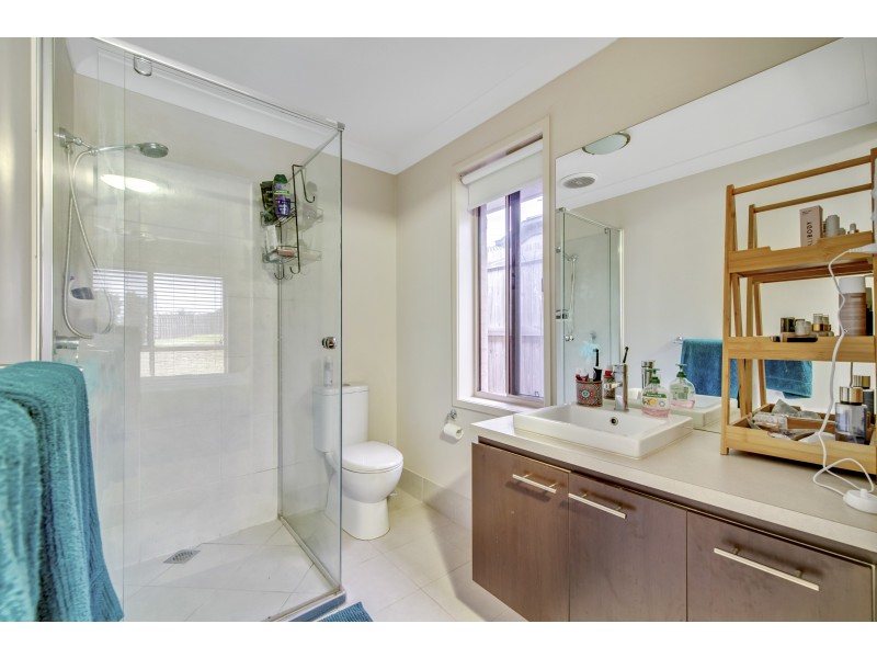 30 Morris Crescent, Bellbird Park QLD 4300