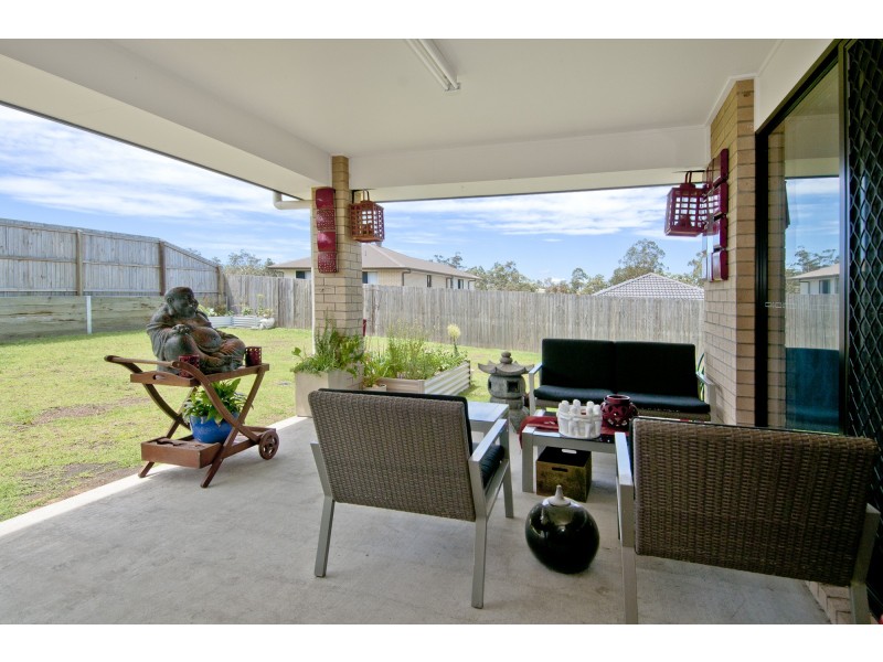 29 Outlook Crescent, Flagstone QLD 4280