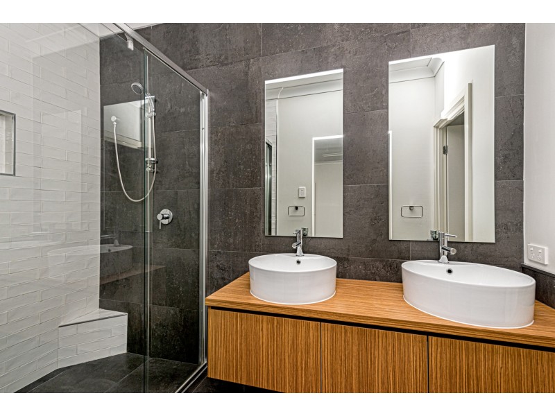 20 Freshwater Court, Springfield Lakes QLD 4300