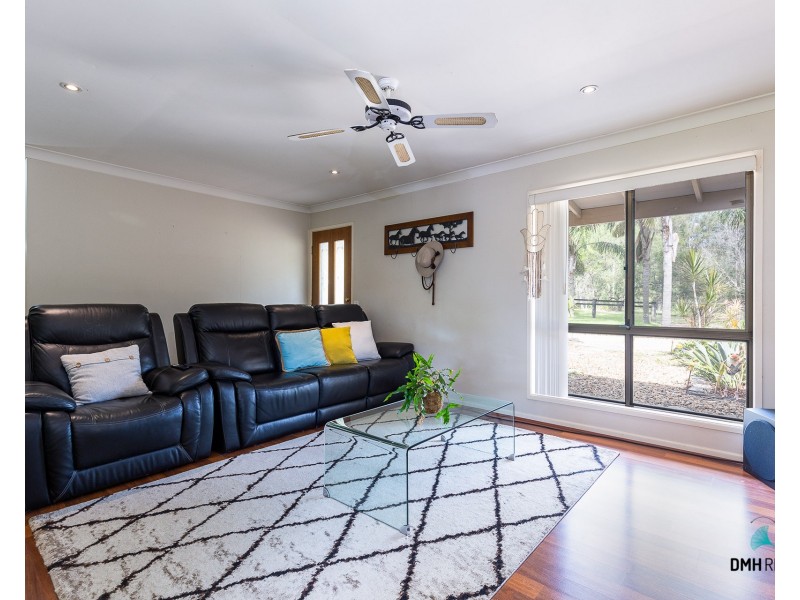 2 Monmouth Court, Jimboomba QLD 4280