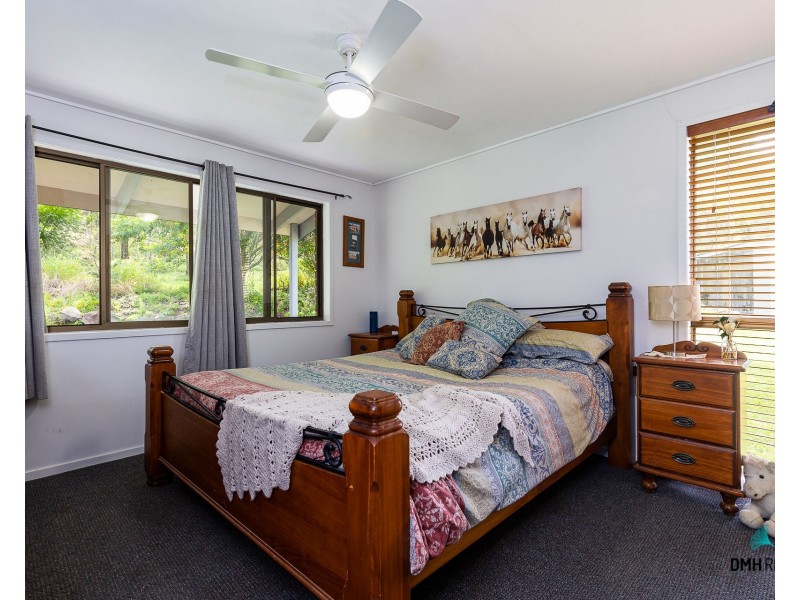 563 Plunkett Road, Cedar Creek QLD 4207