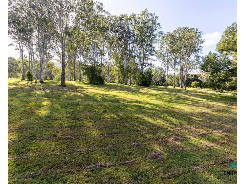 563 Plunkett Road, Cedar Creek QLD 4207