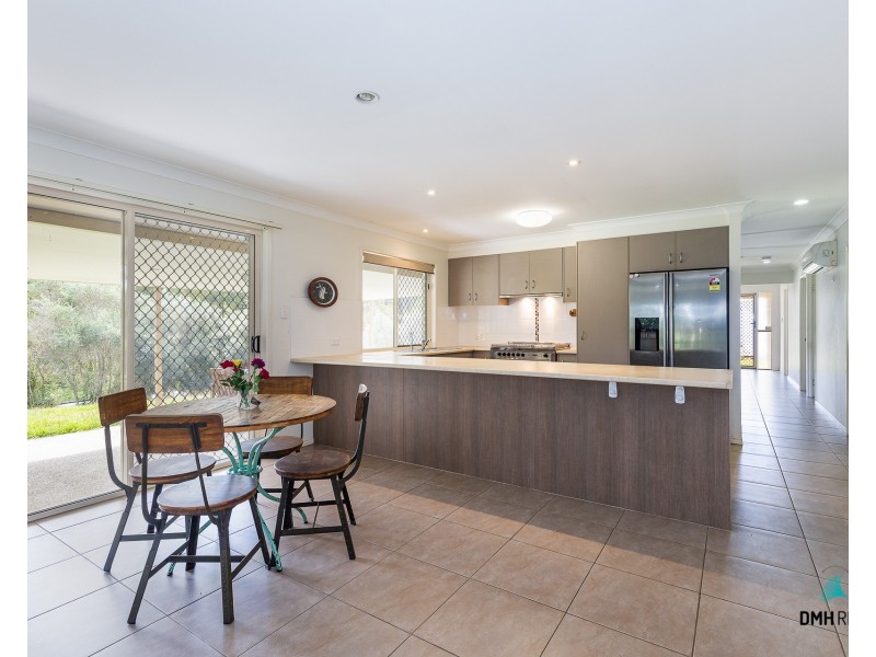 20-22 Strathmore Way, Gleneagle QLD 4285