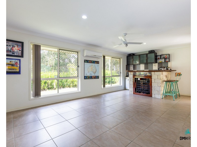 20-22 Strathmore Way, Gleneagle QLD 4285