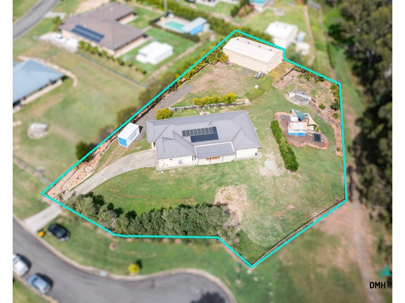 20-22 Strathmore Way, Gleneagle QLD 4285