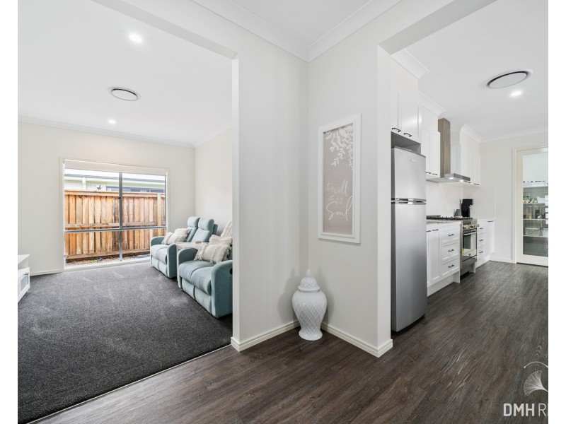 8 Narran Street, Jimboomba QLD 4280