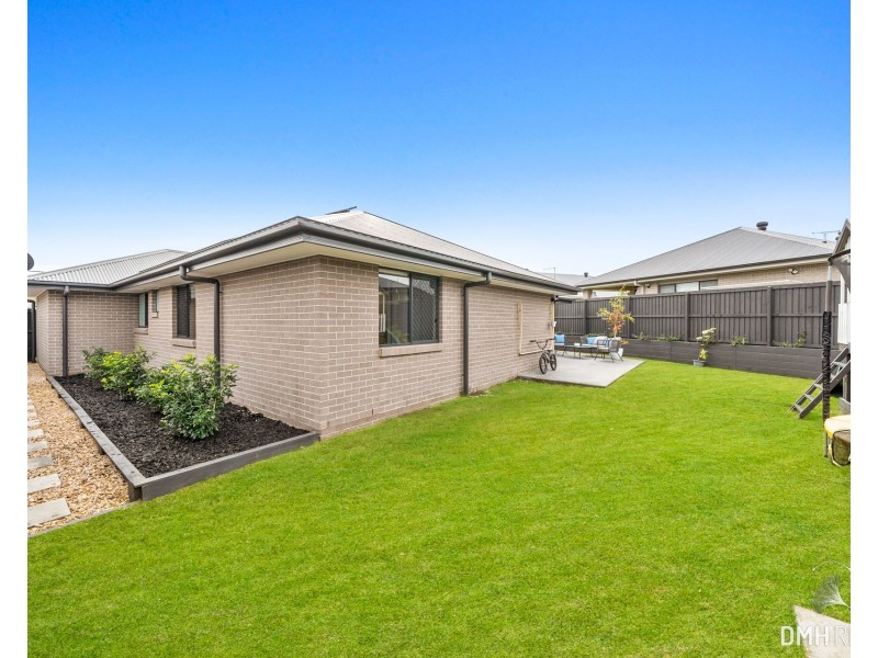 4 Normanby Way, Jimboomba QLD 4280
