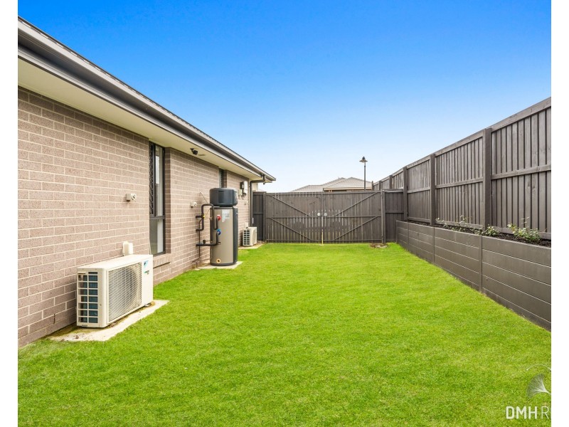 4 Normanby Way, Jimboomba QLD 4280