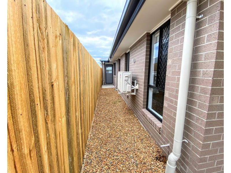 64 Hann Street, South Maclean QLD 4280