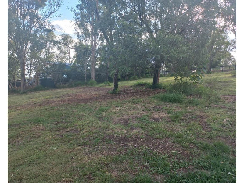 6 Pathfinder Road, Woodhill QLD 4285