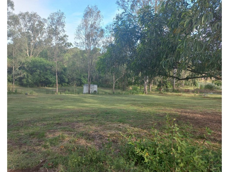 6 Pathfinder Road, Woodhill QLD 4285