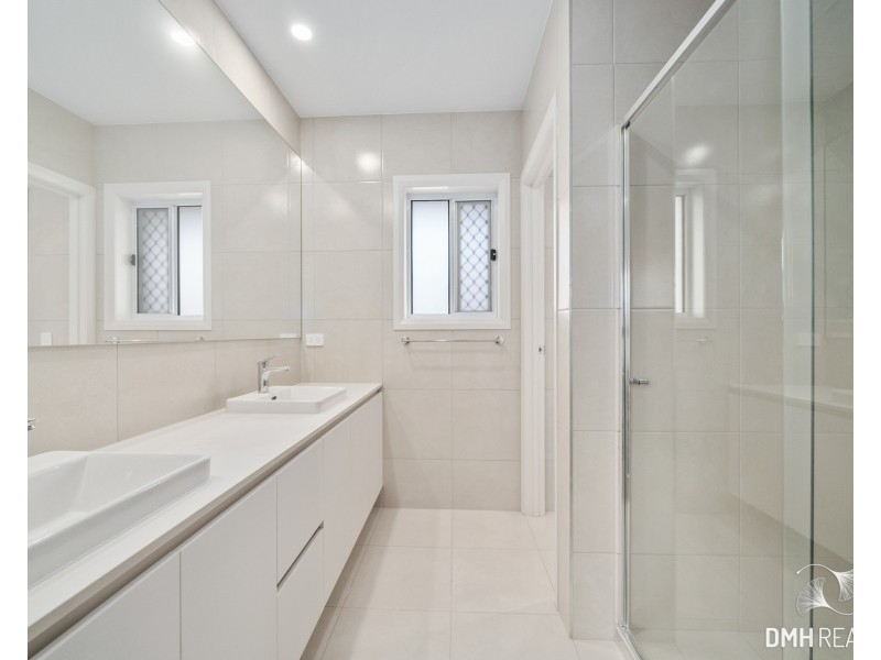 8 Woodview Court, Jimboomba QLD 4280