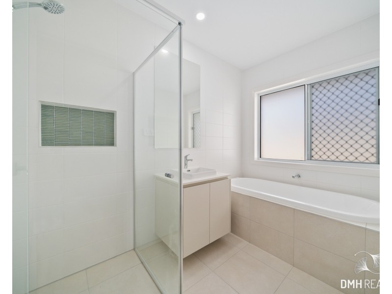 8 Woodview Court, Jimboomba QLD 4280