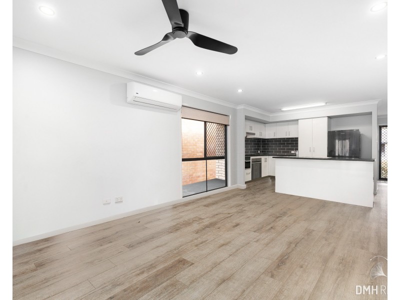 52 Steamer Way, Spring Mountain QLD 4124