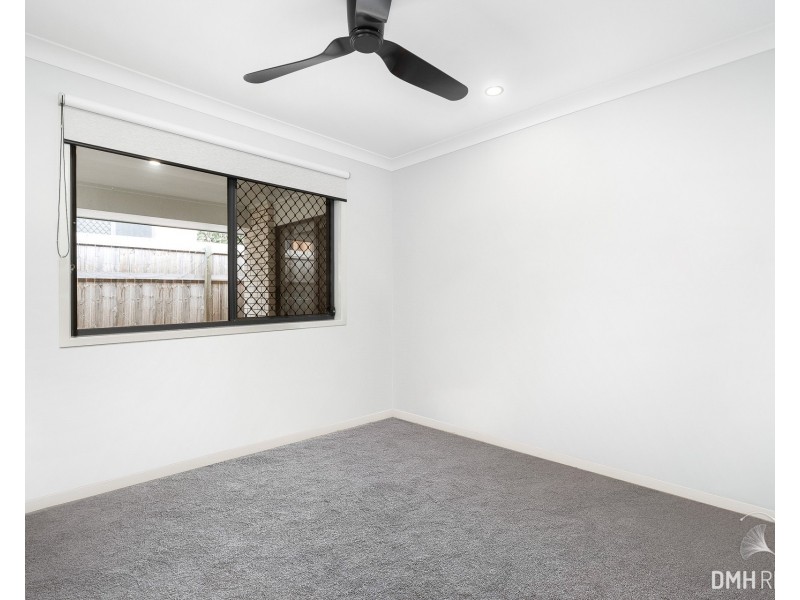 52 Steamer Way, Spring Mountain QLD 4124