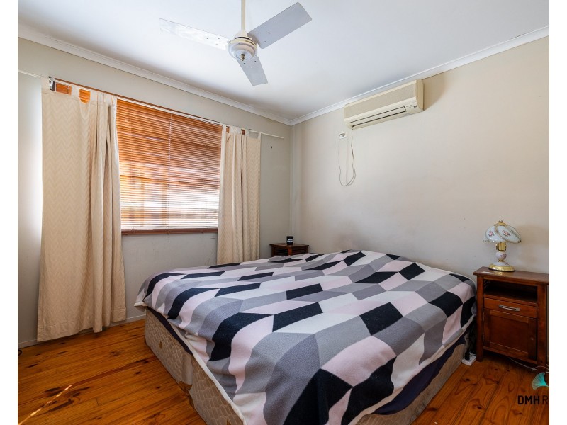 63 Aquarius Drive, Kingston QLD 4114